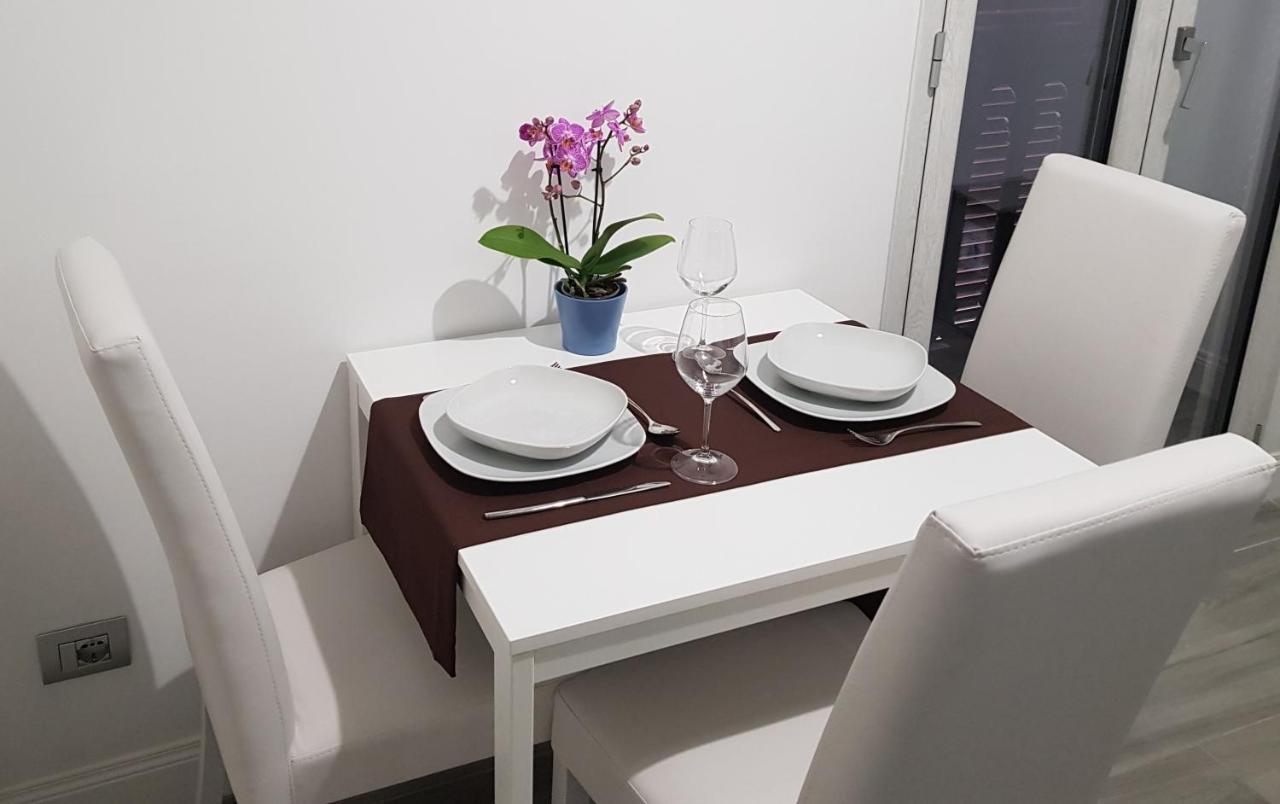 Duomo Platinum Apartments Neapel Exterior foto