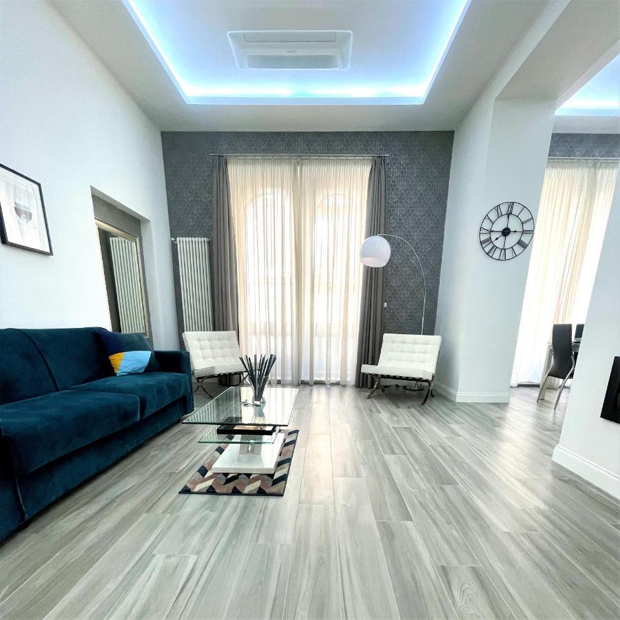 Duomo Platinum Apartments Neapel Exterior foto