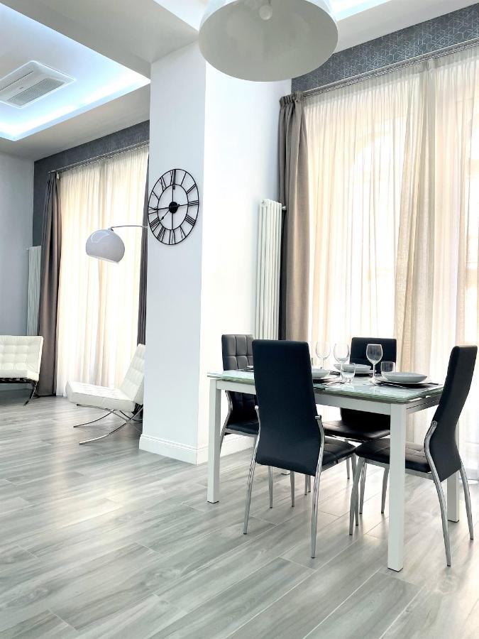 Duomo Platinum Apartments Neapel Exterior foto